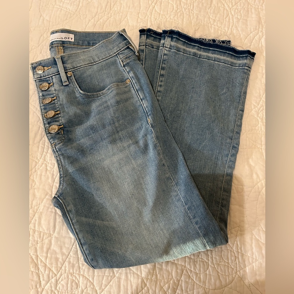Loft Size 4/27 The Kick Crop Denim GUC